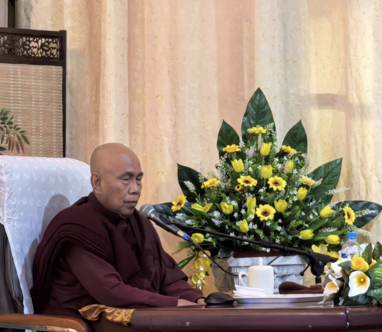 အလင်းဓါတ်ထွက်မှ ဟုတ်တိုင်းမှန်စွာ မြင်တယ်